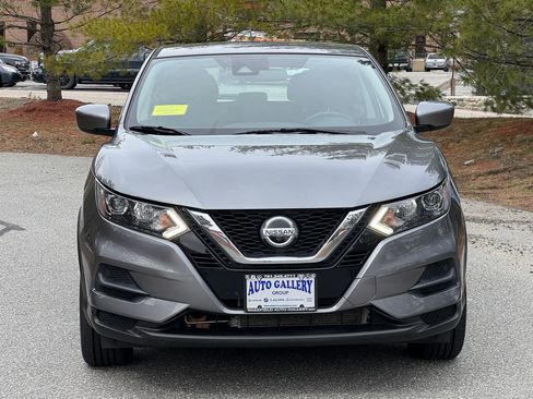 Used 2021 Nissan Rogue Sport S image 2