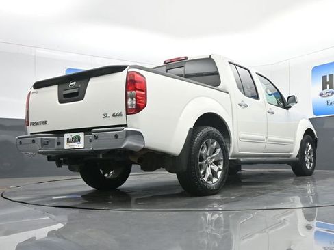 Used 2019 Nissan Frontier SL AWD/4WD image 21