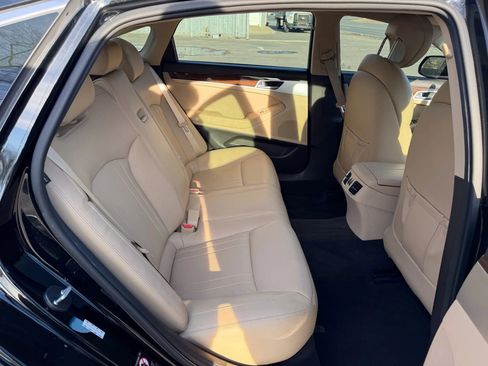 Used 2017 Genesis G80 3.8 image 18