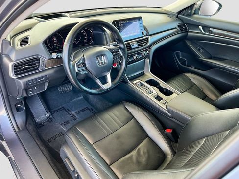 Used 2022 Honda Accord Touring image 9