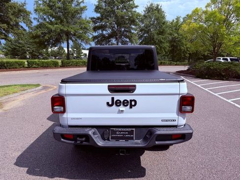 Used 2020 Jeep Gladiator Sport w/ Quick Order Package 24S AWD/4WD image 11