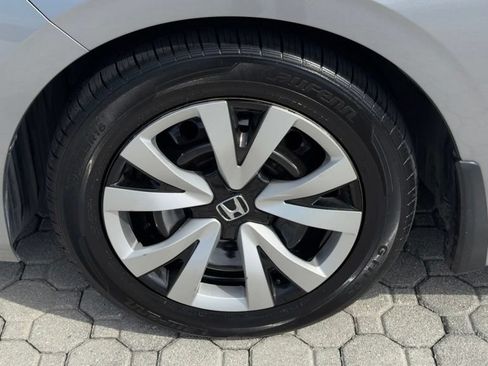Used 2024 Honda Civic LX image 17