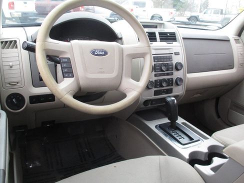 Used 2008 Ford Escape XLT image 25