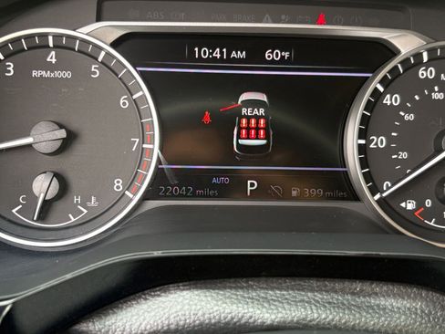 Used 2025 Nissan Pathfinder SV AWD/4WD image 43