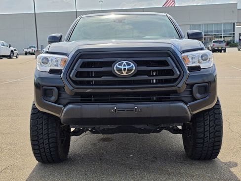Used 2022 Toyota Tacoma SR w/ SR Convenience Package RWD image 8