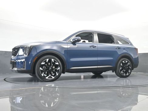 Used 2025 Kia Sorento SX image 64