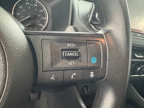 Used 2024 Nissan Rogue SV FWD image 19