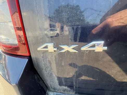 Used 2014 Jeep Compass Latitude w/ Sun/Sound Group AWD/4WD image 7