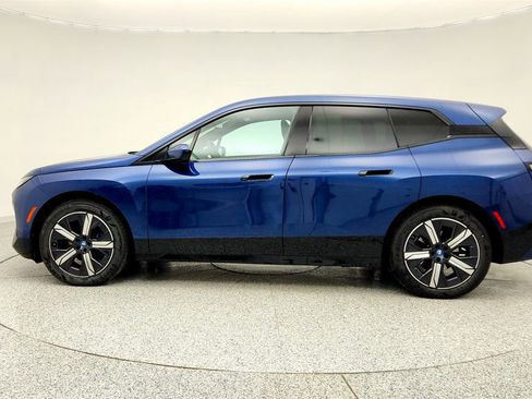 Used 2024 BMW iX xDrive50 w/ Sport Package image 8