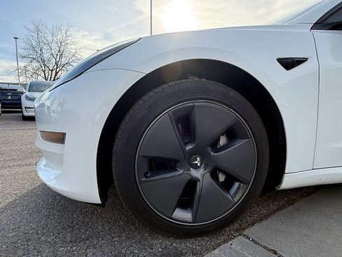 Used 2023 Tesla Model 3 Standard Range image 30