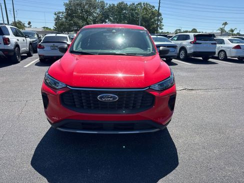 Used 2024 Ford Escape Active AWD/4WD image 2
