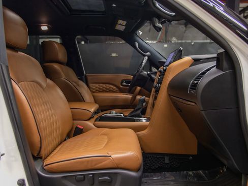 Used 2022 INFINITI QX80 Sensory w/ All-Season Package image 24