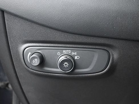 Used 2022 Chevrolet Equinox LS AWD/4WD image 11