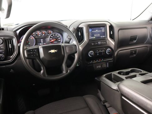 Used 2023 Chevrolet Silverado 1500 Custom AWD/4WD image 2