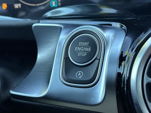 New 2026 Mercedes-Benz GLB 250 image 21