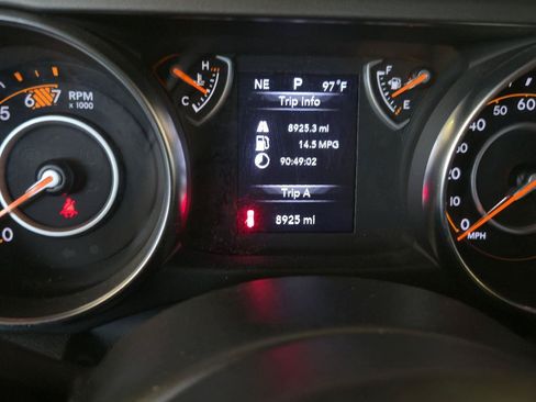 Used 2023 Jeep Wrangler Unlimited Sport AWD/4WD image 14