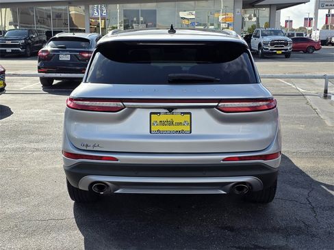 Used 2020 Lincoln Corsair Reserve w/ Rear Removable Package Tray image 5