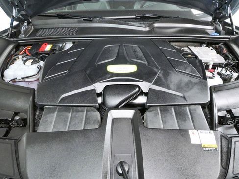 Certified 2022 Porsche Cayenne Coupe AWD/4WD image 34