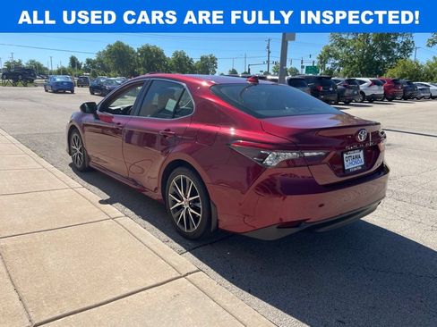 Used 2022 Toyota Camry XLE FWD image 7