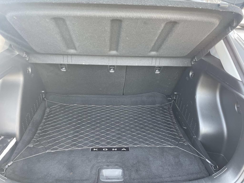 Used 2025 Hyundai Kona SEL AWD/4WD image 5