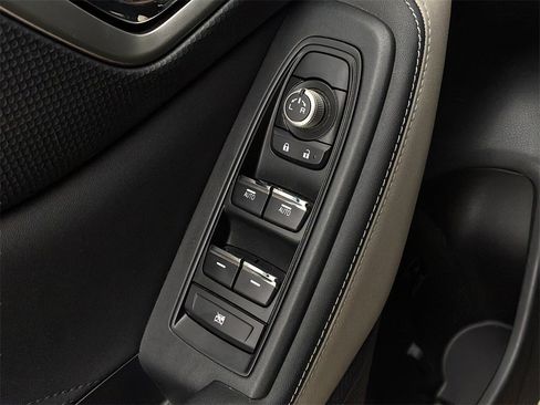 Used 2022 Subaru Forester Limited w/ Popular Package #3 image 12