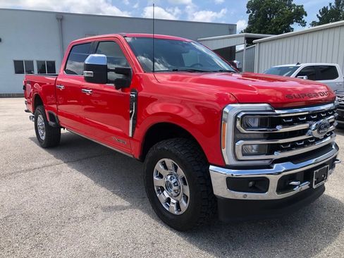 Used 2023 Ford F250 Lariat w/ Lariat Ultimate Package AWD/4WD image 2
