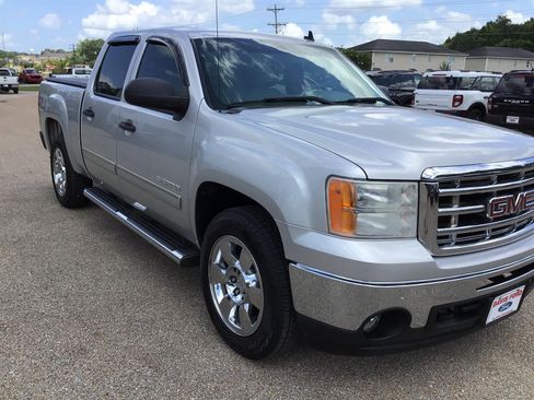 Used 2010 GMC Sierra 1500 SLE w/ Power Pack Plus RWD image 8