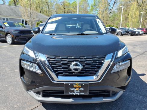 Used 2023 Nissan Rogue SV AWD/4WD image 2