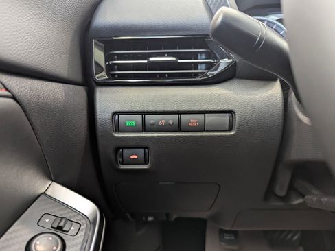 New 2025 Nissan Sentra SR w/ SR Premium Package image 19