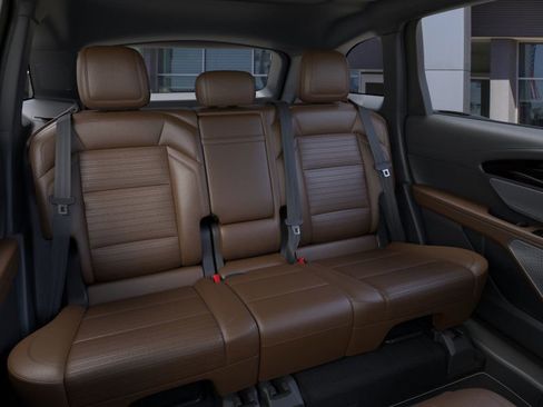 New 2026 Lincoln Nautilus Reserve image 11