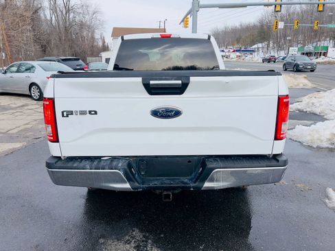 Used 2015 Ford F150 XLT w/ Trailer Tow Package image 10