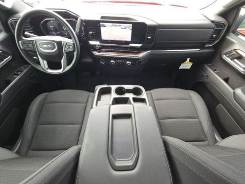 Used 2024 GMC Sierra 1500 SLE image 36