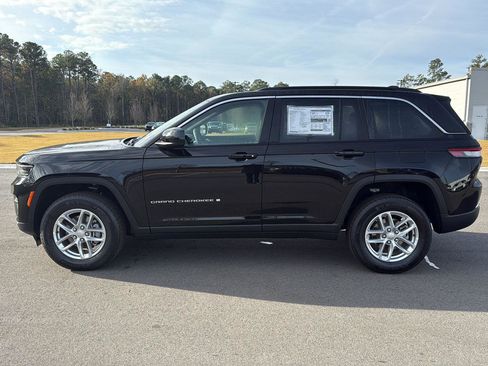 New 2025 Jeep Grand Cherokee Laredo X image 4