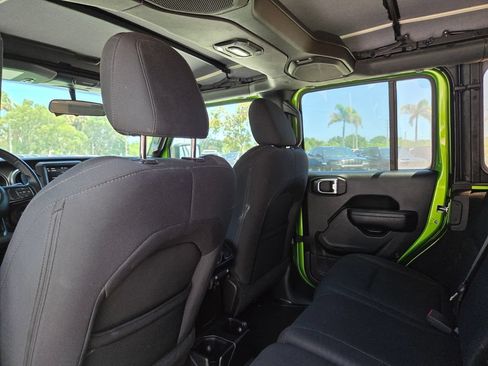 Used 2019 Jeep Wrangler Unlimited Sport S AWD/4WD image 24