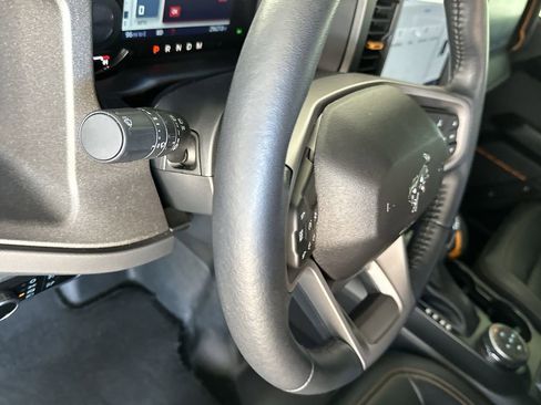 Used 2024 Ford Bronco Badlands w/ Sasquatch Package AWD/4WD image 18