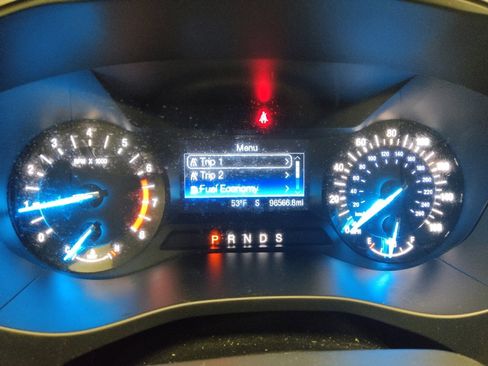 Used 2017 Ford Fusion SE w/ Equipment Group 201A image 23