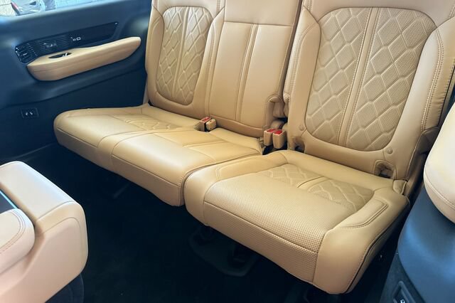 New 2026 Jeep Grand Wagoneer L Summit AWD/4WD image 12