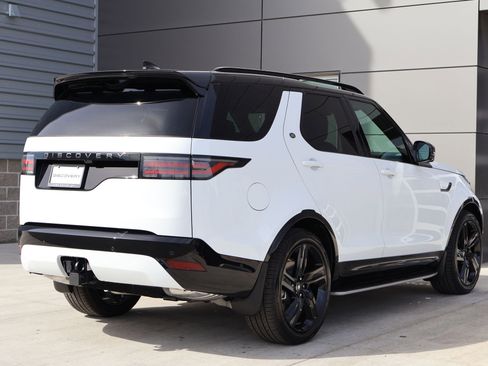 New 2026 Land Rover Discovery Dynamic SE image 5