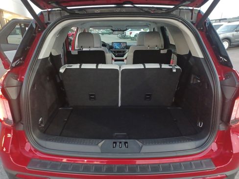 New 2025 Ford Explorer Platinum w/ Ultimate Package image 15