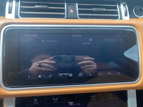 Used 2019 Land Rover Range Rover Long Wheelbase Autobiography AWD/4WD image 12