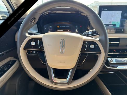 Used 2023 Lincoln Corsair AWD w/ Equipment Group 101A image 19