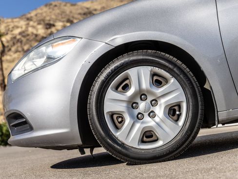 Used 2015 Dodge Dart SE w/ Convenience Group FWD image 4