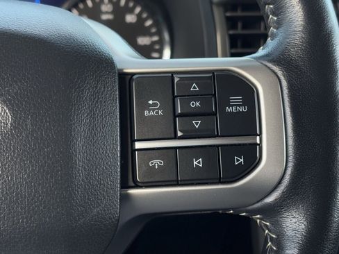 Used 2024 Ford Expedition XLT image 15