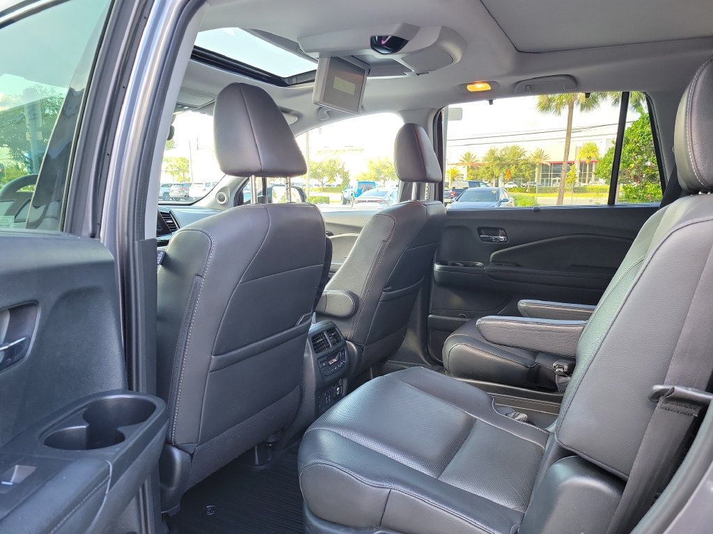Certified 2022 Honda Pilot Elite image 16