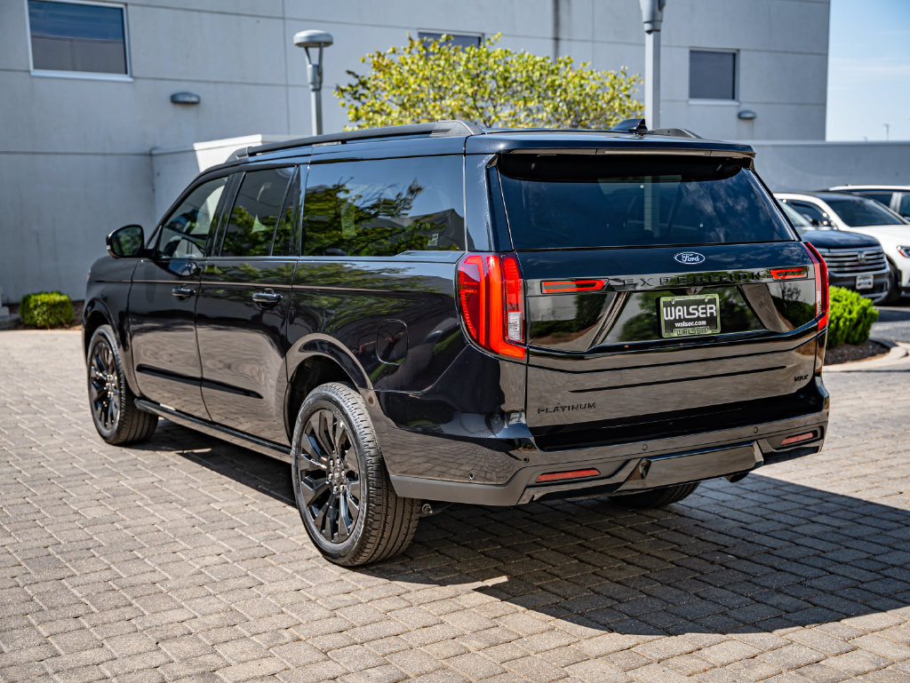 Used 2025 Ford Expedition Max Platinum w/ Stealth Appearance Package AWD/4WD image 7