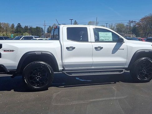 New 2026 Chevrolet Colorado Trail Boss AWD/4WD image 3