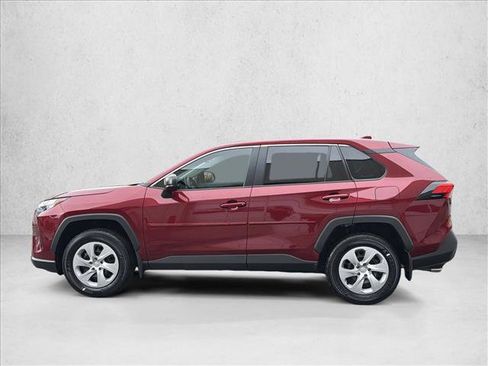 Used 2025 Toyota RAV4 LE AWD/4WD image 8