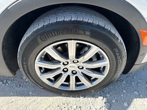 Used 2022 Cadillac XT4 Premium Luxury w/ Enhanced Visibility Package FWD image 26