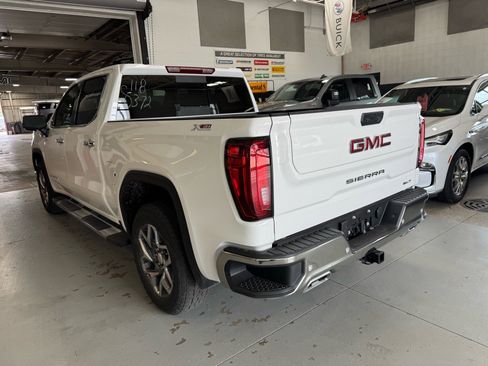 New 2026 GMC Sierra 1500 SLT w/ SLT Premium Plus Package AWD/4WD image 7