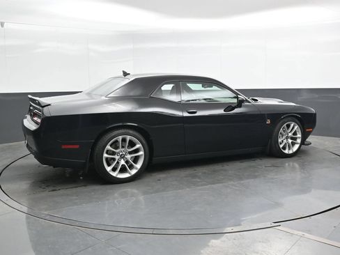 Used 2022 Dodge Challenger R/T Scat Pack RWD image 4